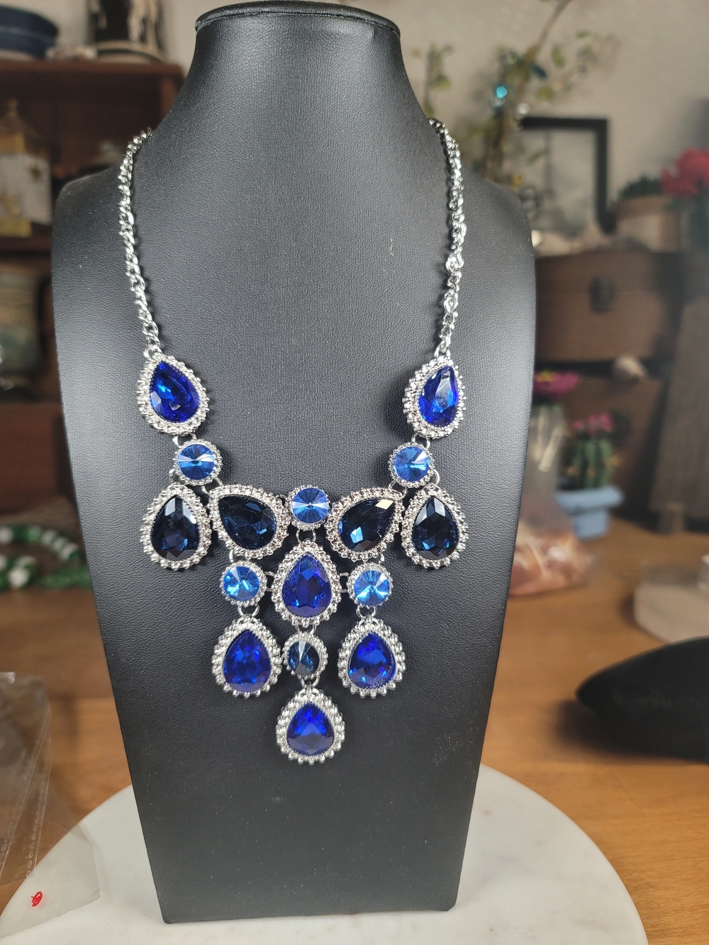 paparazzi Royal Blue Statement Necklace